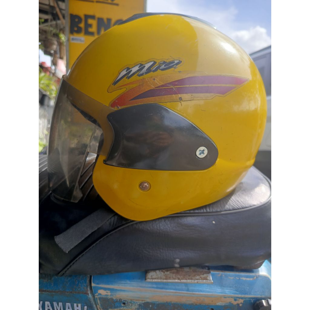 Helm JaDuL - Yamaha Mio Sporty - Kuning - Classic Helmet - 2nd Hand