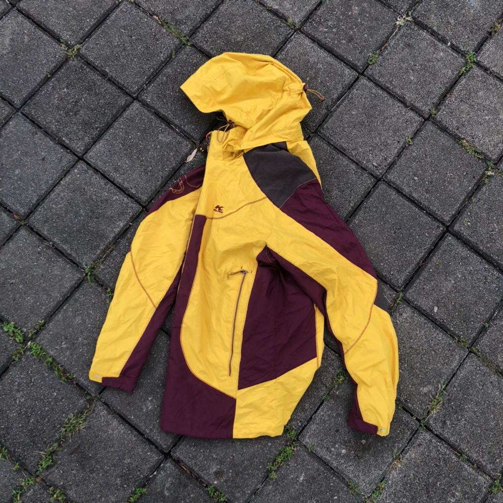 outdoor Kolping gorpcore waterproof preloved not arcteryx