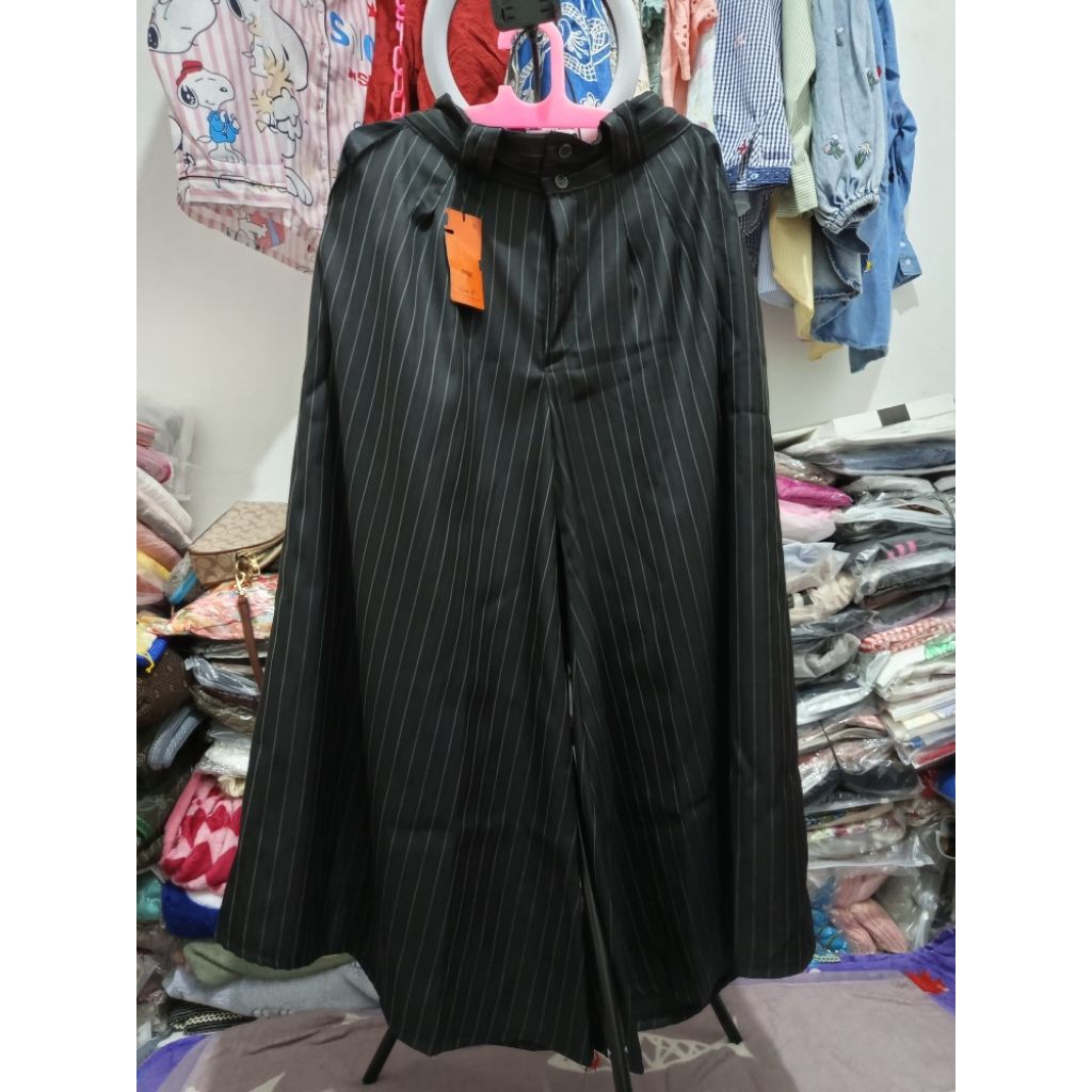 Celana kulot lebar salur Gio F