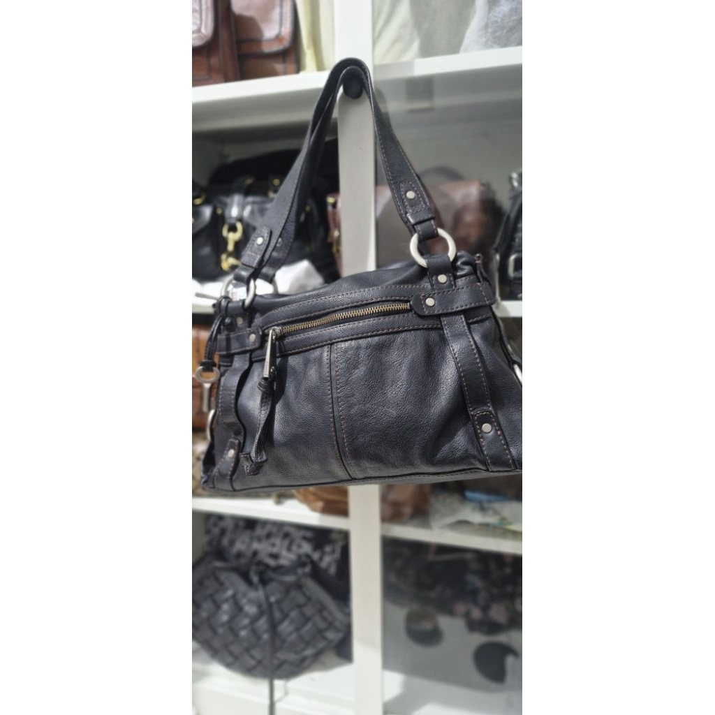 Ocil Fiftyfour Black