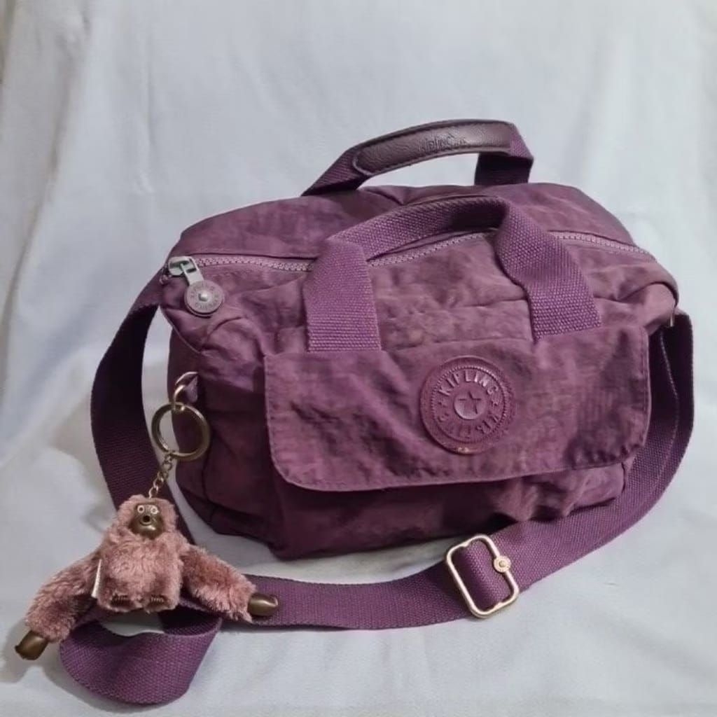 KIPLING With Purple Monkey Tas Sling Shoulder