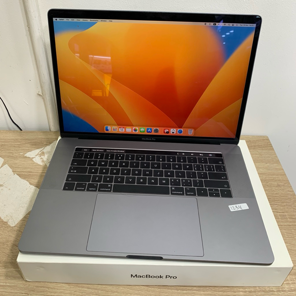 macbook pro 2017 touchbar 15 inch