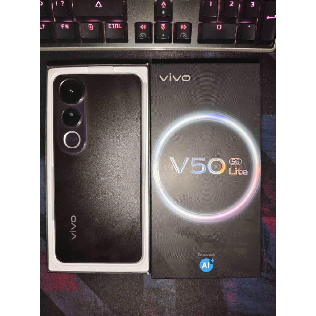 VIVO V50 5G LITE  8/256 (SECOND)
