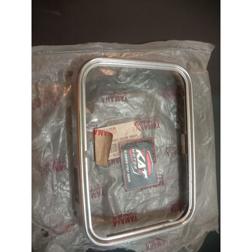 Reng lampu depan yamaha RX King Cobra. 5T5. ORI BARU. Lawasan Kondisi mulus