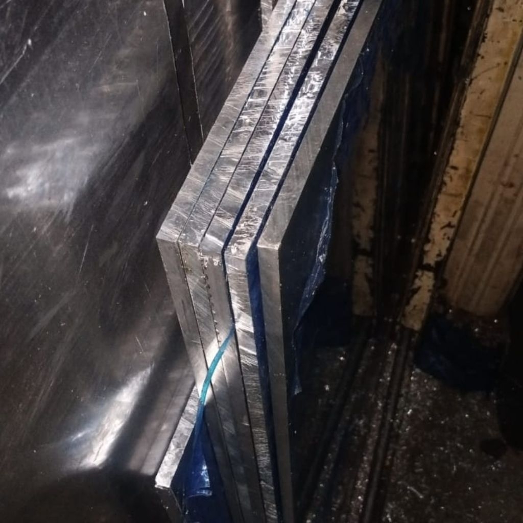 plat dural 7075 3cm x 8cm x 18cm