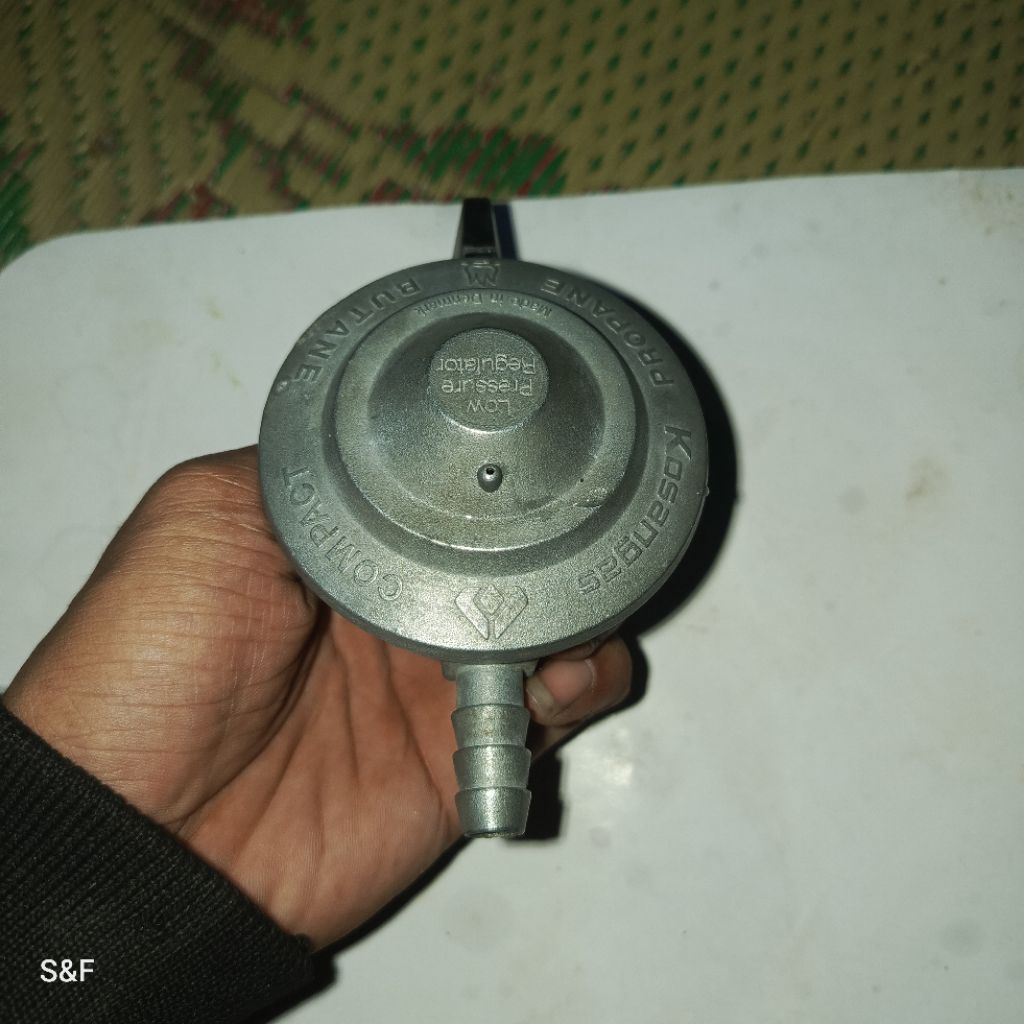 Regulator kosangas bekas siap pakai