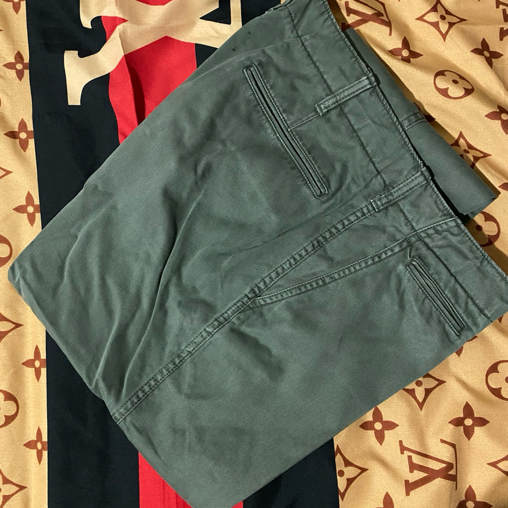 GU by Uniqlo Chino Green