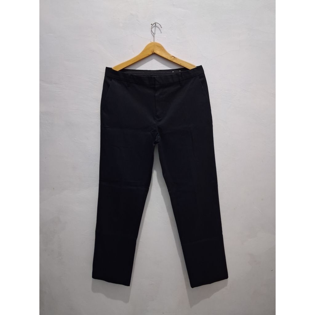 Celana panjang chino giordano