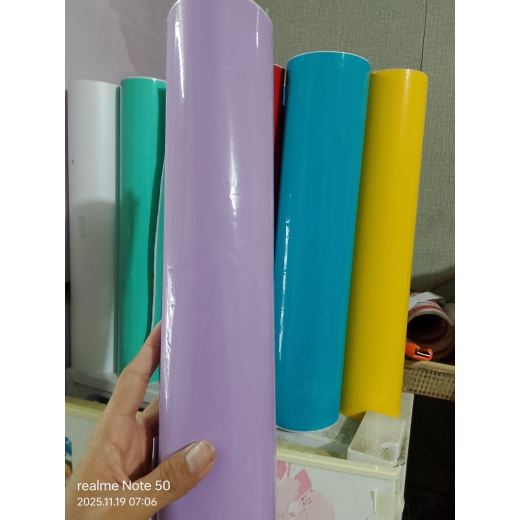 skotlet ungu lilac glosy