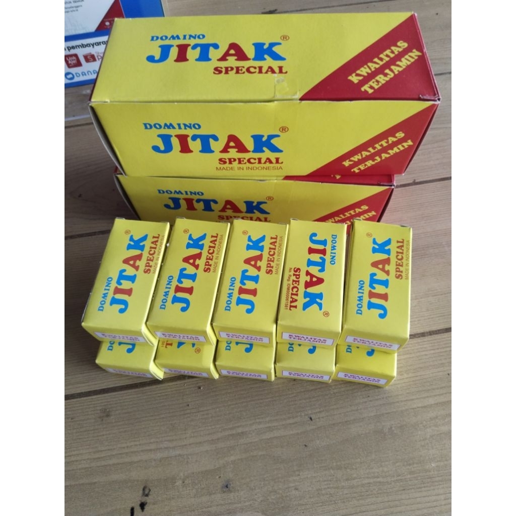 1 bok domino merk Jitak isi 10 kotak