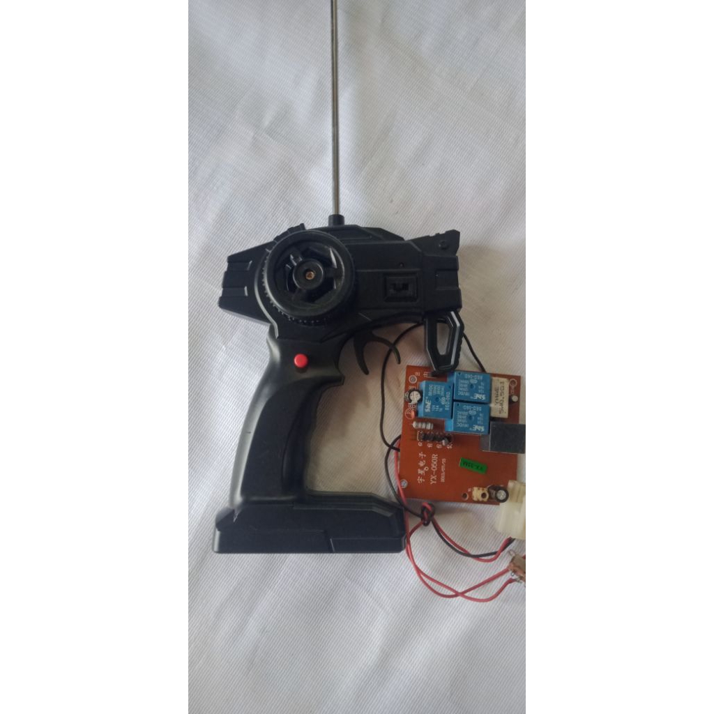 REMOT DAN PCB/RECEIVER MOBIL RC,35 MHZ