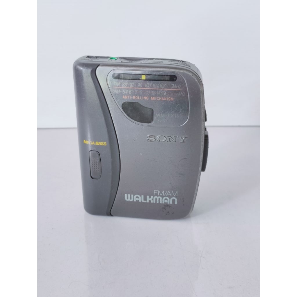 Walkman Sony WM-FX153 vintage radio AM FM stereo tuner cassette player pemutar kaset pita antik kole