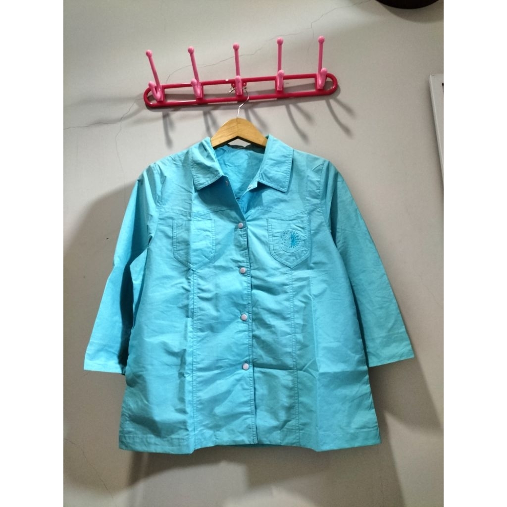 BAJU ATASAN KEMEJA WANITA BIRU MUDA LUCU PL