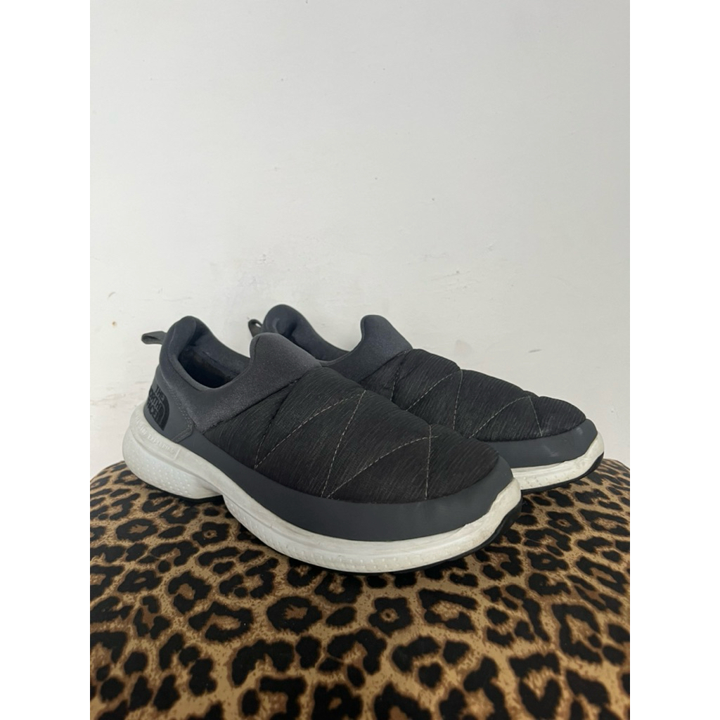 SEPATU OUTDOOR THE NORTH FACE 41