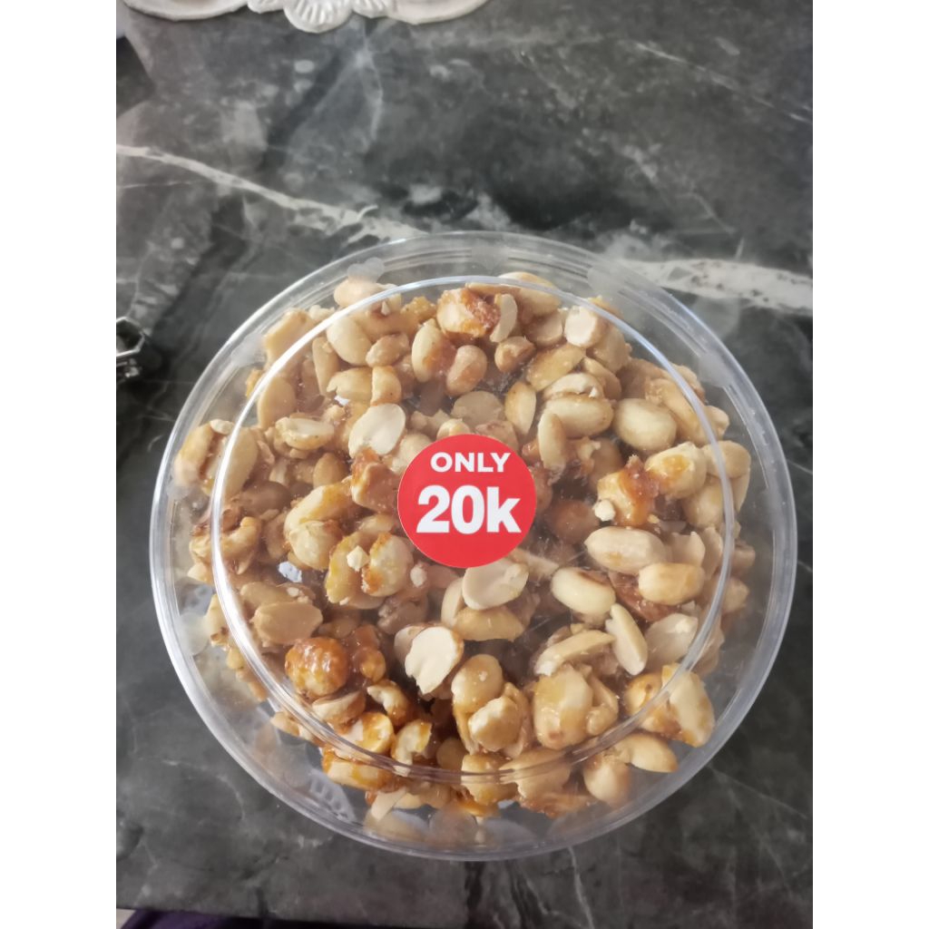 kacang karamel