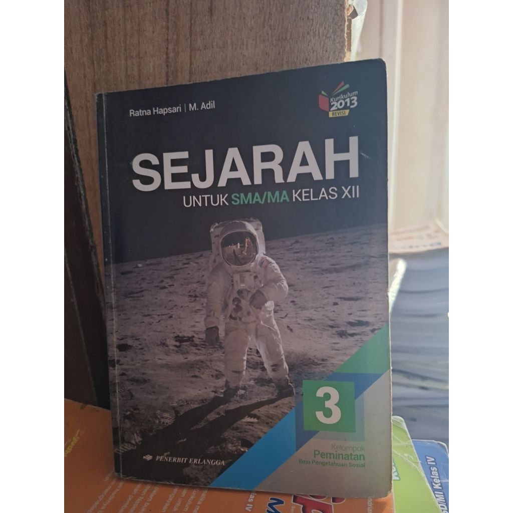 buku sejarah peminatan kelas 12/XII/3 sma ma erlangga revisi