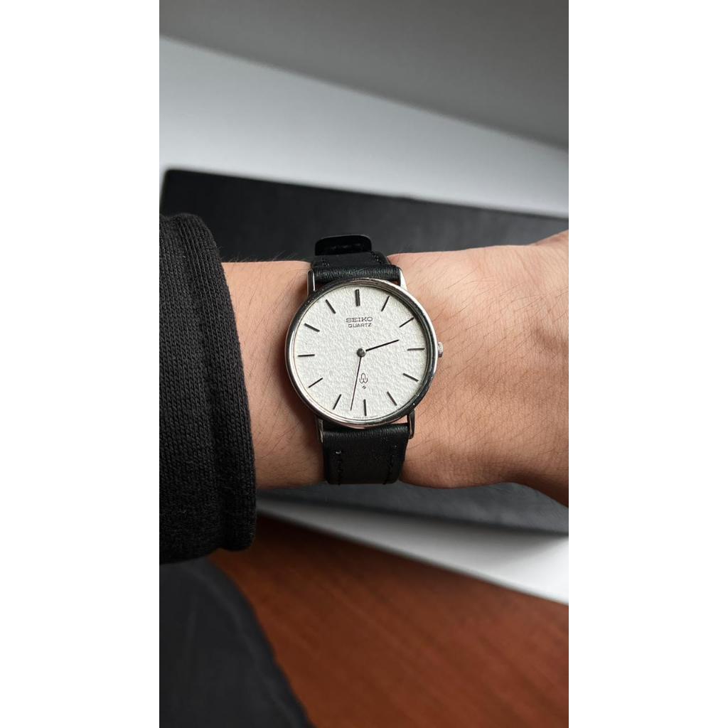 SEIKO CHARIOT WHITE QUARTZ 4130-8000