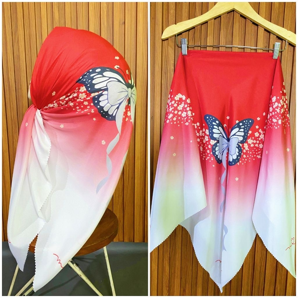HIJAB SEGI EMPAT VOAL MOTIF KUPU ABU HITAM BUNGA MERAH