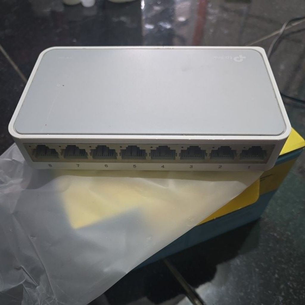 switch hub 8 port bekas bergaransi
