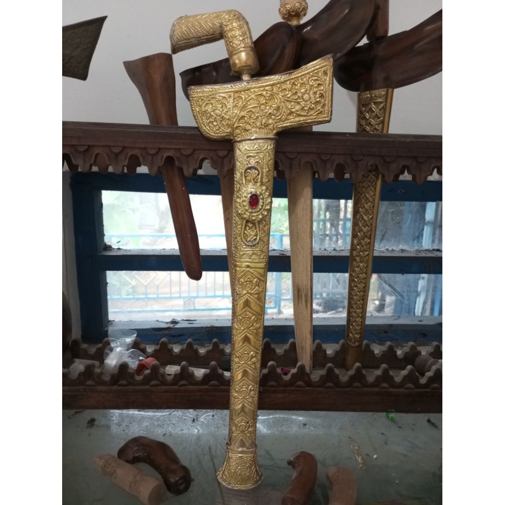 PENDOK BUGIS BELUM TERMASUK BILAH BAHAN FULL KUNINGAN