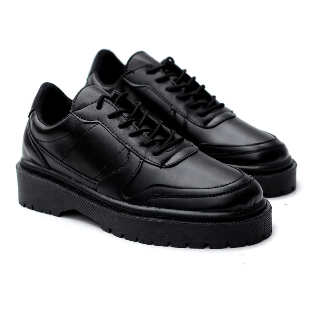 Sepatu Formal Pria Hak Tinggi Hitam