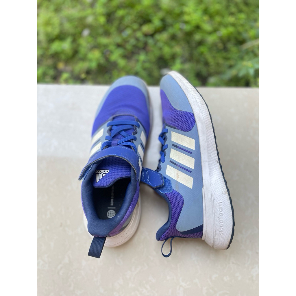 PRELOVED SEPATU LARI ADIDAS