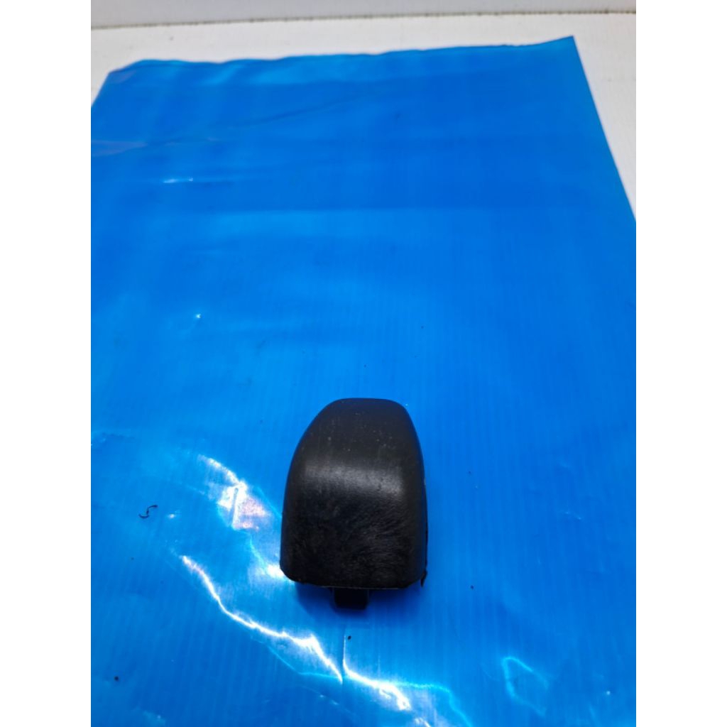 Hook Gantungan Bagasi Belakang Fortuner vrz Original