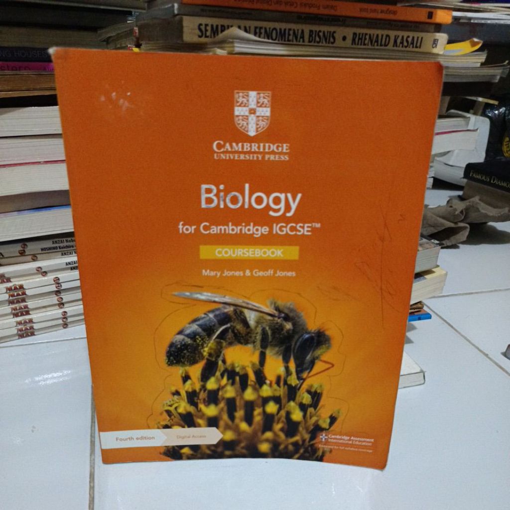 CAMBRIDGE IGCSE BIOLOGY COURSEBOOK