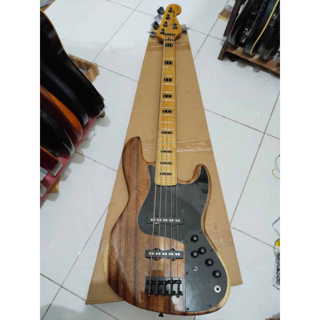 Bass 5string aktif-pasit preamp