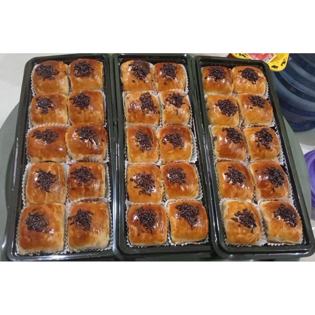 Kue Bolen Pisang Coklat
