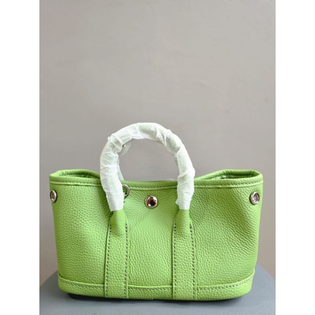 tas selempang garden party green small
