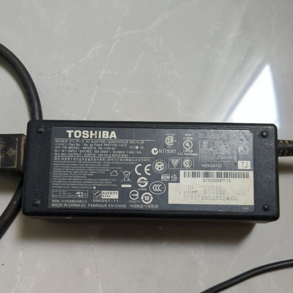 adaptor laptop Toshiba original