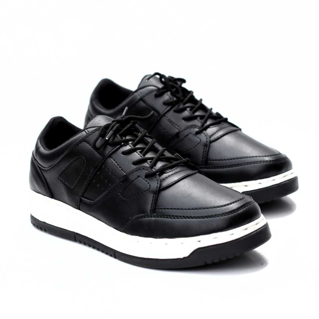 Sepatu Sneakers Pria Casual Hitam Chunky Kekinian