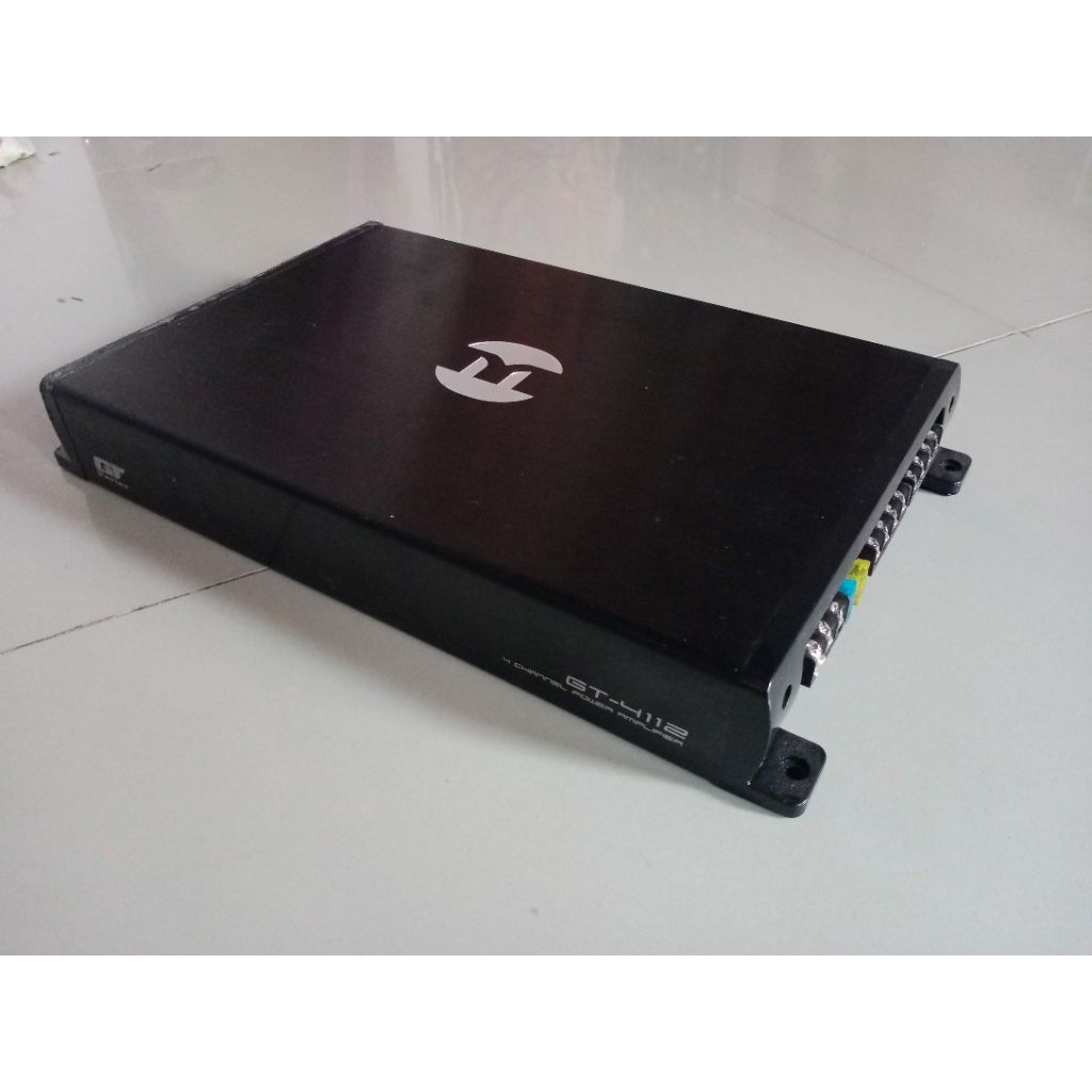 power Amplifier 4 Channel Momentum GT 4112 (Second)