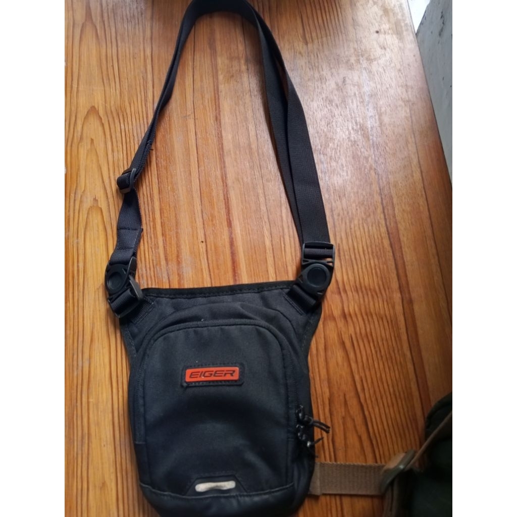 eiger mini sling bag 2