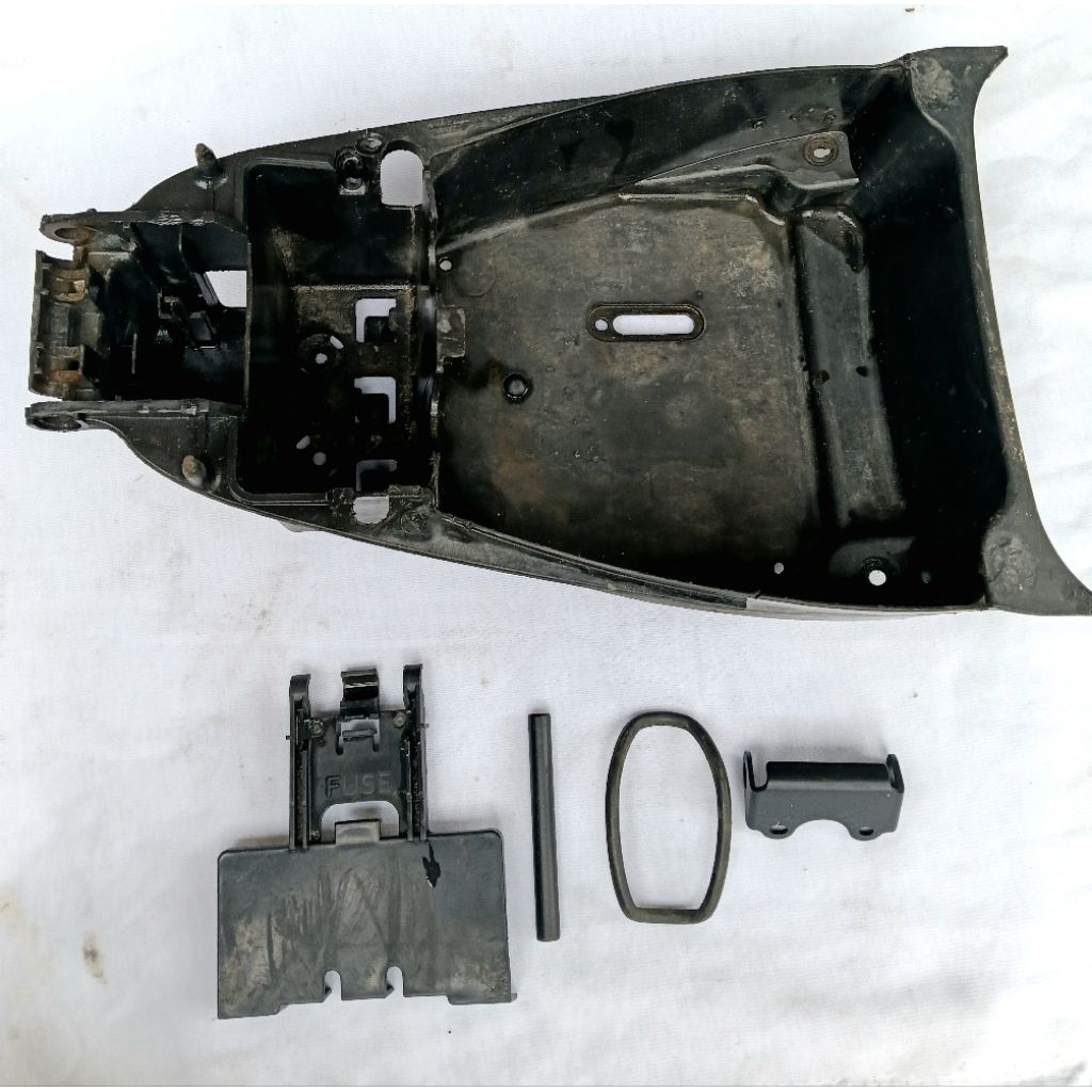 Bagasi aki mio sporty Original / Box Aki bagasi Mio sporty Original