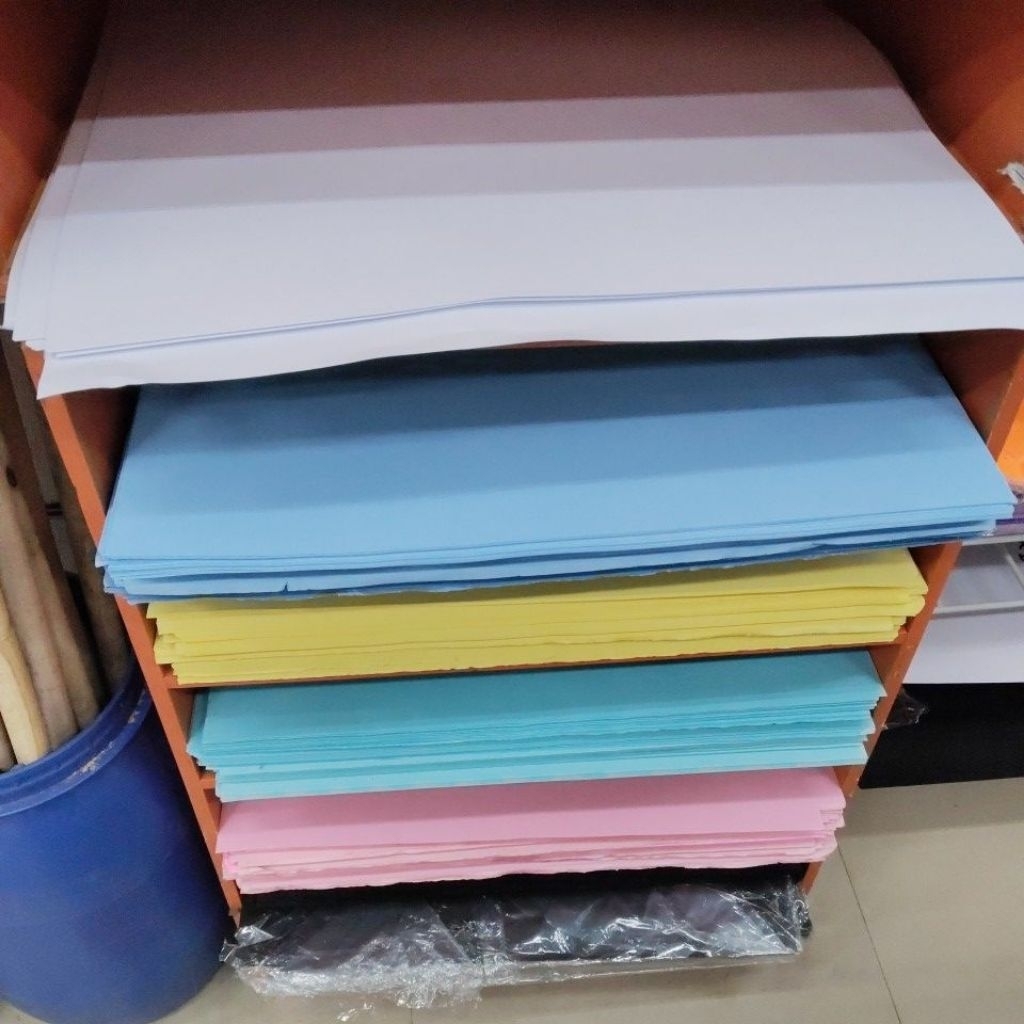 KARTON MANILA WARNA||KARTON WARNA