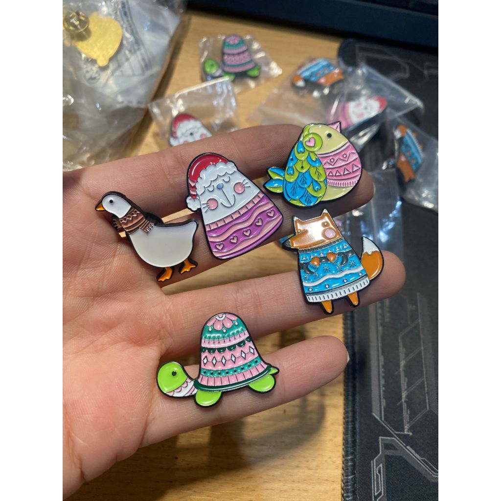 Bros mini baru Christmas Pin Enamel Bubble tea Bros Unicorn Bros corgy bros Beruang lucu Kelinci