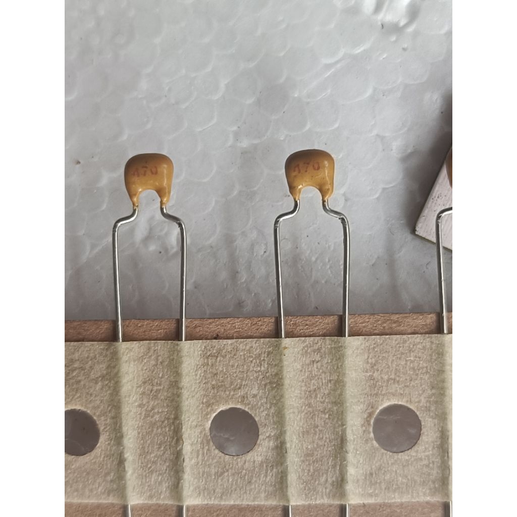 cap capasitor 47p 47pf multilayer