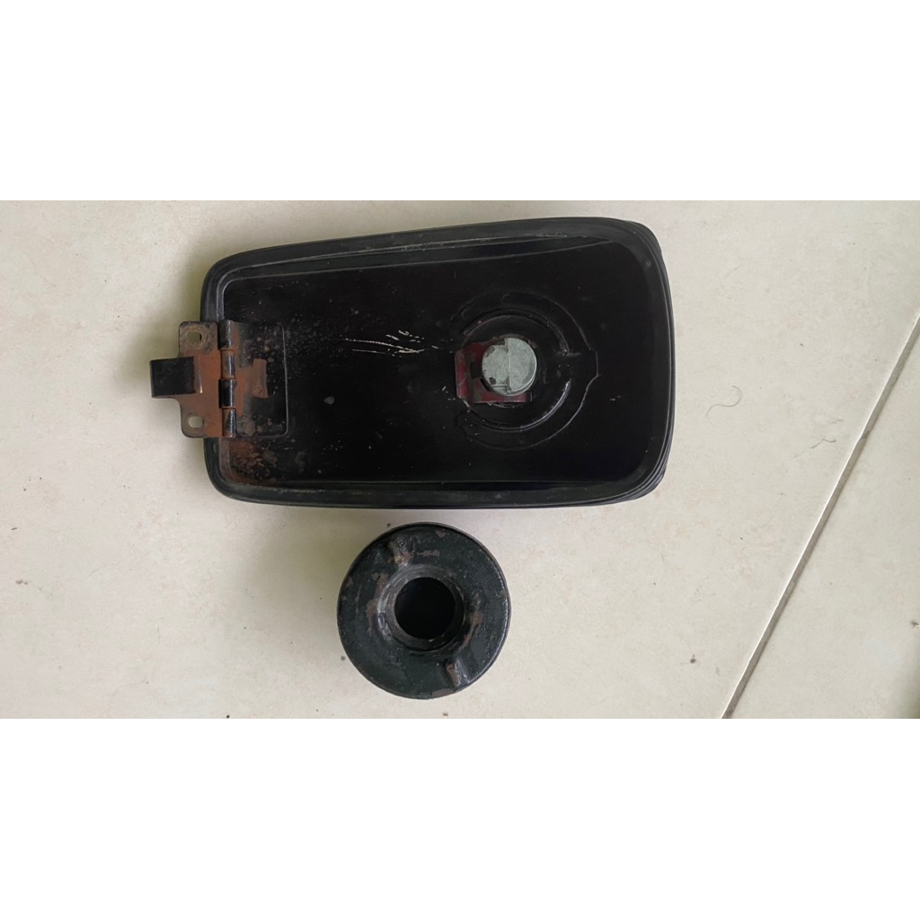 Tutup tangki set kunci GL 100 original