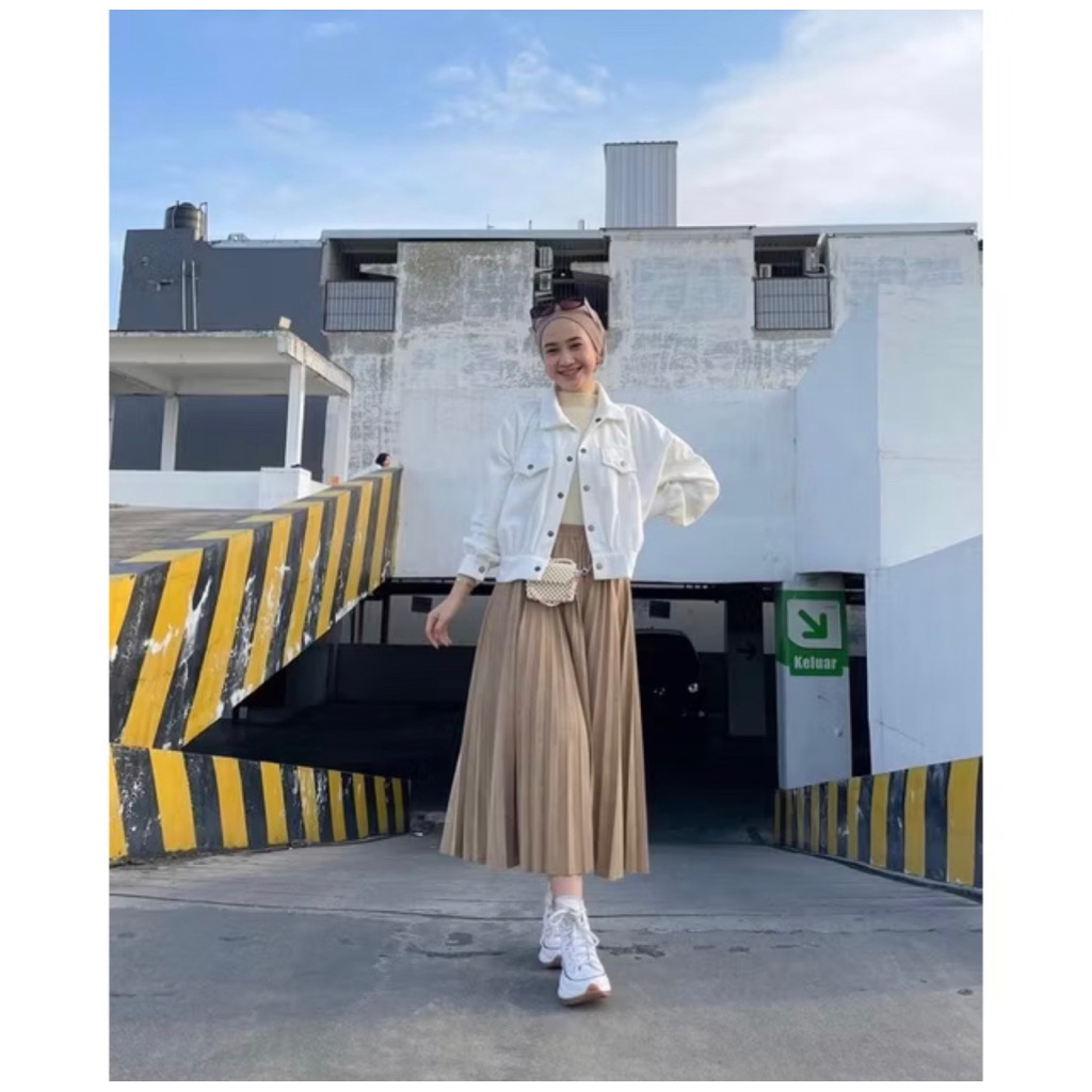 Rok suede midi skirt 7/8 bahan suede import high quality warna army (PRELOVED)