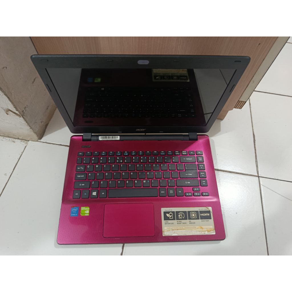 laptop Acer aspire e14 pink Intel core i5 gen4 Nvidia GeForce 820m ram 8gb 500gb hdd