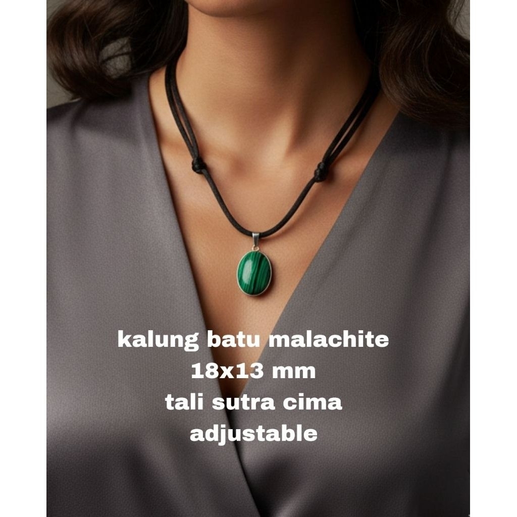kalung batu malachite tali hitam