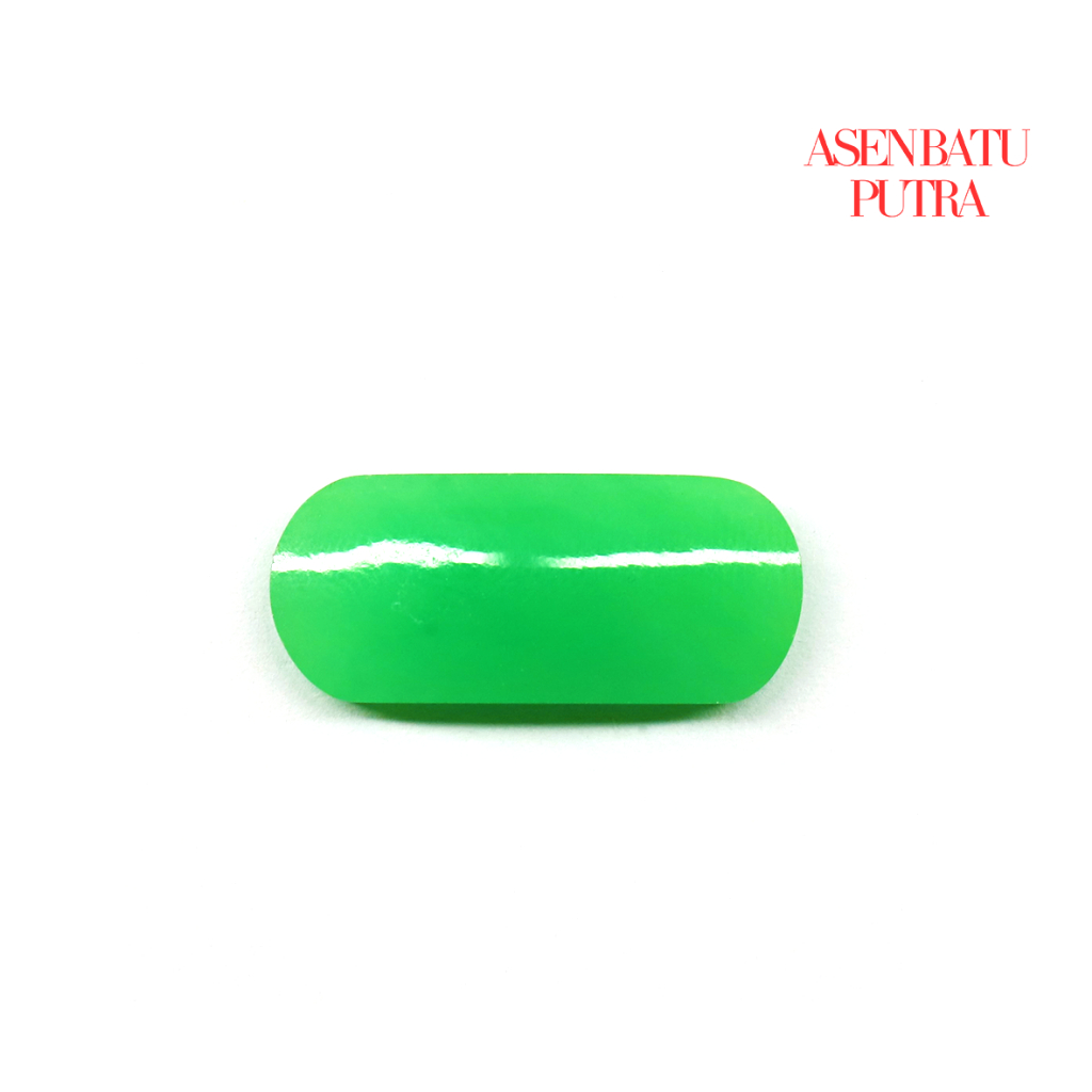 Liontin Giok Hijau Maan