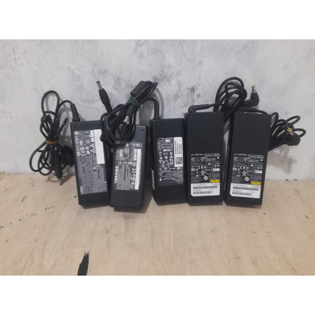 Adaptor Charger Laptop Toshiba Asus Dan Fujitshu Bekas Original Surabaya Rungkut