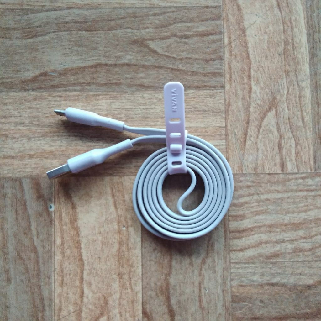 Preloved Vivan Micro-USB Kabel Data