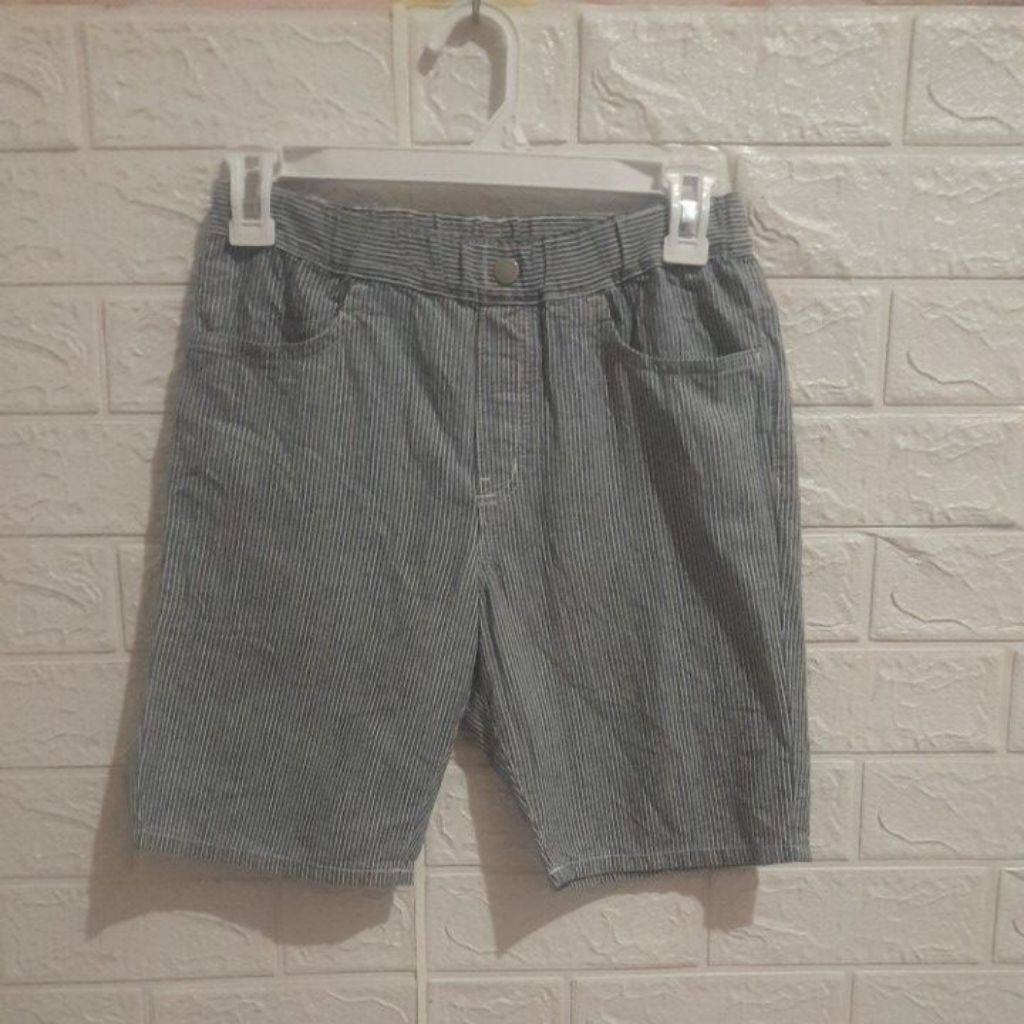 Celpen salur anak UNIQLO size L(135-145)/LP 60 P 42