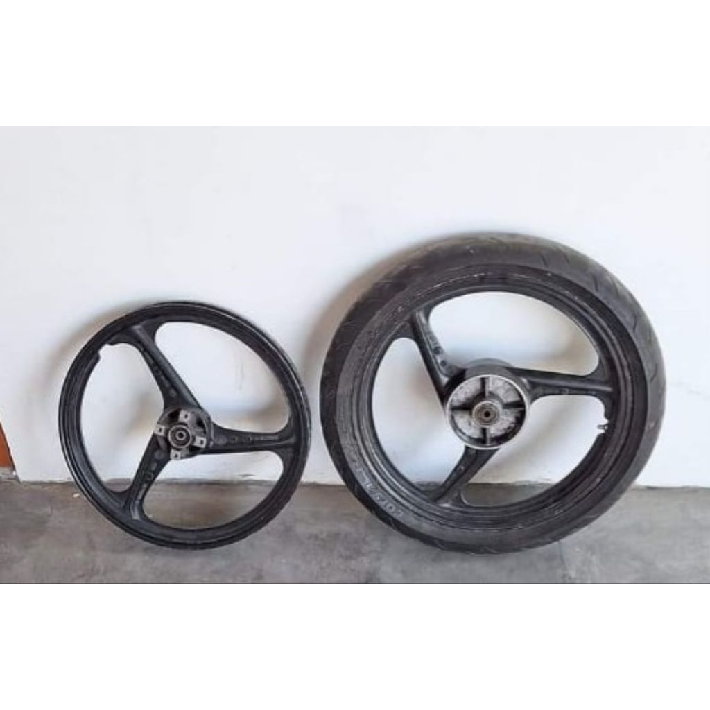 Velg enkei F1zr fizr ring 17 set depan belakang copotan original