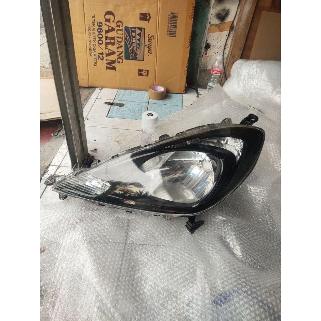 headlamp lampu depan honda jazz RS 2013