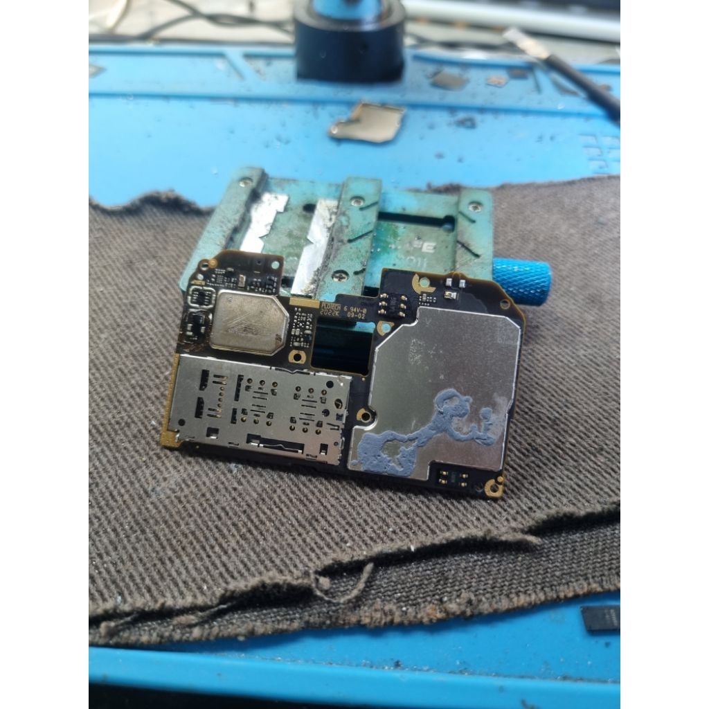 mesin redmi 8a pro bootlop (mesin only )